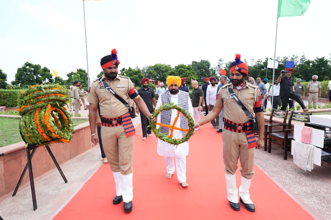 ਮੁੱਖ ਮੰਤਰੀ ਭਗਵੰਤ ਮਾਨ ਵਲੋਂ ਸ਼ਹੀਦ ਊਧਮ ਸਿੰਘ ਨੂੰ ਸ਼ਰਧਾਂਜਲੀ ਭੇਟ