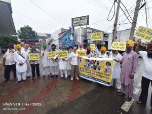 ਕੌਮੀ ਇਨਸਾਫ ਮੋਰਚੇ ਵਲੋਂ ਦਿੱਤੇ ਗਏ ਬੰਦ ਦੇ ਸੱਦੇ ਨੂੰ ਬਰਨਾਲਾ ਵਿਚ ਭਰਵਾਂ ਸਮਰਥਨ