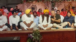 ਮੁੱਖ ਮੰਤਰੀ ਭਗਵੰਤ ਸਿੰਘ ਮਾਨ 'ਇਕ ਸ਼ਾਮ ਭਗਵਾਨ ਸ਼ਿਵ ਦੇ ਨਾਮ' ਸਮਾਗਮ ਵਿਚ ਪਹੁੰਚੇ