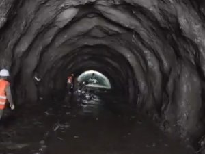 ਨਿਪਾਲ - ਭਾਰਤੀ ਬਚਾਅ ਟੀਮਾਂ ਵਲੋਂ ਚਿਲੀਮੇ ਸੁਰੰਗ 'ਤੇ ਯਤਨ ਜਾਰੀ