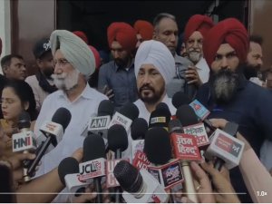 ਪੰਜਾਬ ਕਾਂਗਰਸ ਨੇ ਜਲੰਧਰ ਵਿਚ ਕੀਤਾ ਵਿਰੋਧ ਪ੍ਰਦਰਸ਼ਨ; ਚੰਨੀ ਤੇ ਪਰਗਟ ਨੇ ਹਲਦਵਾਨੀ ’ਚ 'ਸਟੇਜ ਸ਼ੁੱਧੀਕਰਨ' ਘਟਨਾ 'ਤੇ ਭਾਜਪਾ ਦੀ ਕੀਤੀ ਨਿੰਦਾ