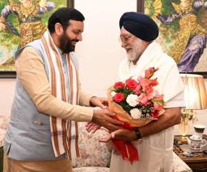 ਬਾਦਲ ਪਰਿਵਾਰ ਦੇ ਕਰੀਬੀ ਰਿਸ਼ਤੇਦਾਰ ਭਾਜਪਾ ਵਿਚ ਹੋਣਗੇ ਸ਼ਾਮਿਲ