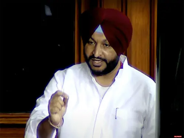 ਰਵਨੀਤ ਸਿੰਘ ਬਿੱਟੂ 'ਤੇ ਬਟਾਲਾ ਨੇੜੇ ਹੋਇਆ ਹਮਲਾ - ਦੋ ਜਣੇ ਫੜੇ