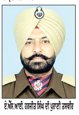 ਅੰਮ੍ਰਿਤਸਰ ’ਚ ਏ.ਐੱਸ.ਆਈ. ਦੀ ਗੋਲੀ ਮਾਰ ਕੇ ਹੱਤਿਆ
ਡੀ.ਜੀ.ਪੀ. ਵਲੋਂ ਘਟਨਾ ਸਥਾਨ ਦਾ ਦੌਰਾ-ਮੁੱਖ ਮੰਤਰੀ ਵਲੋਂ ਪਰਿਵਾਰ ਲਈ 1 ਕਰੋੜ ਦੀ ਸਹਾਇਤਾ ਦਾ ਐਲਾਨ