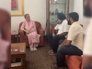 ਪਰਗਟ ਸਿੰਘ ਨੇ ਸਾਬਕਾ ਪ੍ਰਧਾਨ ਮੰਤਰੀ ਡਾ. ਮਨਮੋਹਨ ਸਿੰਘ ਦੀ ਪਤਨੀ ਨਾਲ  ਕੀਤੀ ਮੁਲਾਕਾਤ