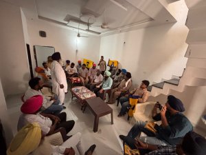 ਸਰਹੱਦੀ ਪਿੰਡ ਧਨੋਆ ਖੁਰਦ ਦੇ 20 ਪਰਿਵਾਰ ਅਕਾਲੀ ਦਲ ਵਾਰਿਸ ਪੰਜਾਬ ਦੇ ਵਿਚ ਹੋਏ ਸ਼ਾਮਿਲ