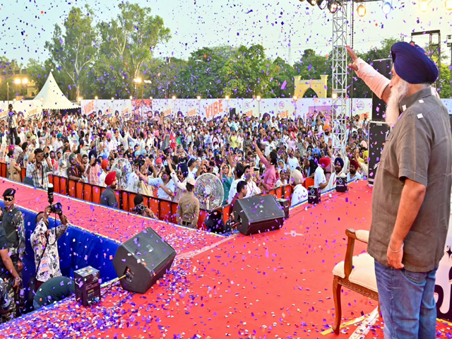 ਸੂਬੇ ਦੀ ਵਾਗਡੋਰ ਸੰਭਾਲਣ ’ਤੇ ਅਸੀਂ ਫਿਰ ਤੋਂ ਬਿਜਲੀ ਸਰਪਲੱਸ ਬਣਾਵਾਂਗੇ ਪੰਜਾਬ ਨੂੰ - ਸੁਖਬੀਰ ਸਿੰਘ ਬਾਦਲ