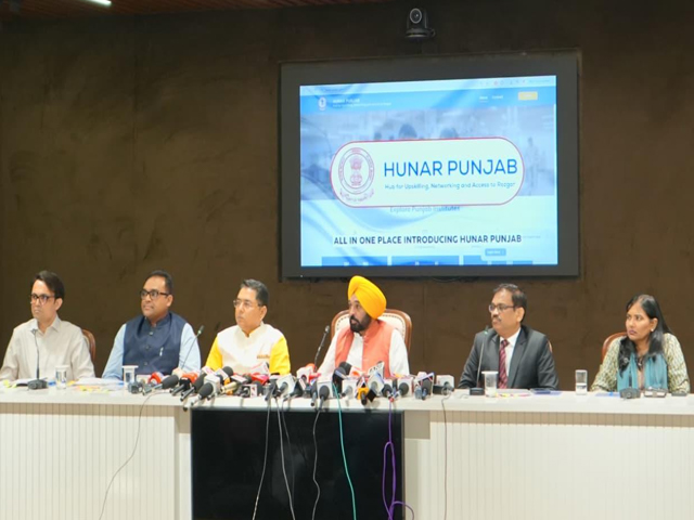 ਨਿਵੇਸ਼ਕਾਂ ਦੇ ਭਰੋਸੇ ਨੂੰ ਕਾਇਮ ਰੱਖਣ ਲਈ ਅੱਜ ਲਾਂਚ ਕੀਤੇ ਨੇ ਦੋ ਵੱਡੇ ਪੋਰਟਲ  - ਮੁੱਖ ਮੰਤਰੀ ਭਗਵੰਤ ਮਾਨ