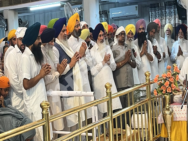 ਗੋਬਿੰਦ ਸਿੰਘ ਲੌਂਗੋਵਾਲ,ਪਰਮਿੰਦਰ ਸਿੰਘ ਢੀਂਡਸਾ ਅਤੇ ਹੋਰ ਆਗੂਆਂ ਨੇ ਤਖ਼ਤ ਸ੍ਰੀ ਦਮਦਮਾ ਸਾਹਿਬ ਵਿਖੇ ਕੀਤੀ ਅਰਦਾਸ
