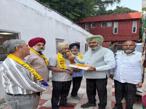 ਕਾਂਗਰਸ ਨਾਲ ਸੰਬੰਧਿਤ ਪ੍ਰਮੁੱਖ ਆਗੂ ਦ ਆਮ ਆਦਮੀ ਪਾਰਟੀ ਵਿਚ ਸ਼ਾਮਿਲ