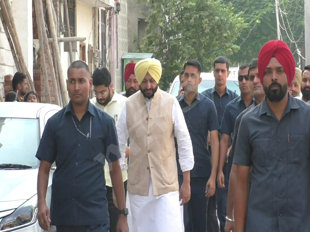 ਰਾਹੁਲ ਸ਼ਰਮਾ ਦੇ ਕਤਲ ਦਾ ਮਾਮਲਾ, ਰਵਨੀਤ ਸਿੰਘ ਬਿੱਟੂ ਨੇ ਪੀੜਿਤ ਪਰਿਵਾਰ ਦਾ ਕੀਤਾ ਦੁੱਖ ਸਾਂਝਾ
