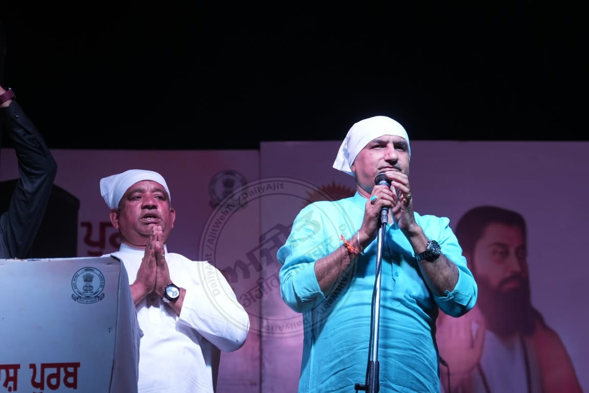 ਸ੍ਰੀ ਗੁਰੂ ਰਵਿਦਾਸ ਜੀ ਦੇ 650ਵੇਂ ਪ੍ਰਕਾਸ਼ ਪੁਰਬ ਨੂੰ ਸਮਰਪਿਤ ਪਿੰਡ ਧੀਣਾ ਵਿਖੇ ਡ੍ਰੋਨ ਸ਼ੋਅ ਕਰਵਾਇਆ